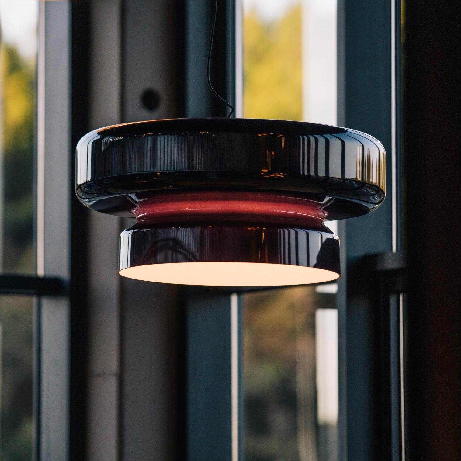 Arthur moderne gebogen glazen hanglamp10.jpg__PID:30861ce2-0ac3-4db0-9059-e316023b9446