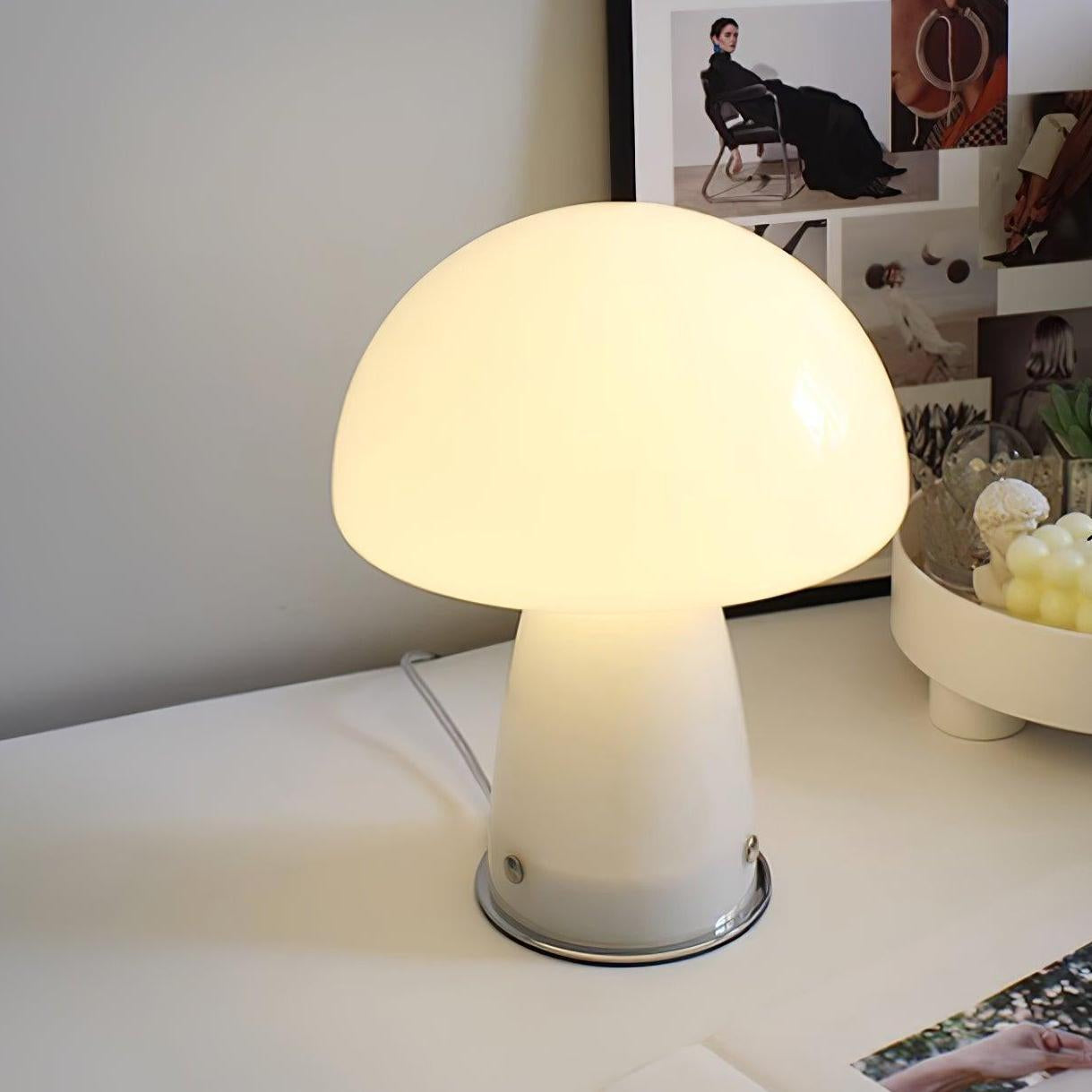 Sylas Modern Orange Bauhaus Mushroom Table Lamp (8).webp__PID:6b61e7d4-fd0e-4621-b622-abec297666a0