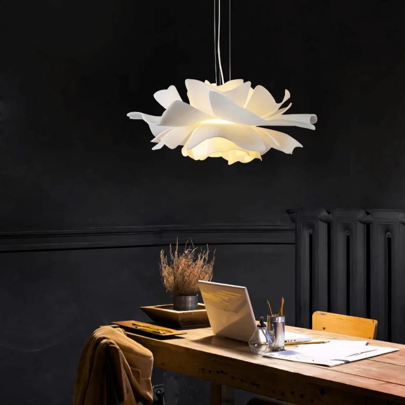 Suspension Elijah moderne et minimaliste en forme de fleur de lotus blanche1 (8).webp__PID:60bef038-9190-4557-bd4a-ff594d3fa559