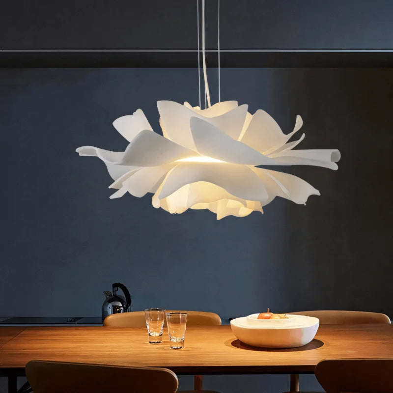 Suspension Elijah moderne et minimaliste en forme de fleur de lotus blanche (10).webp__PID:f0389190-9557-4d4a-bf59-4d3fa5597ffe