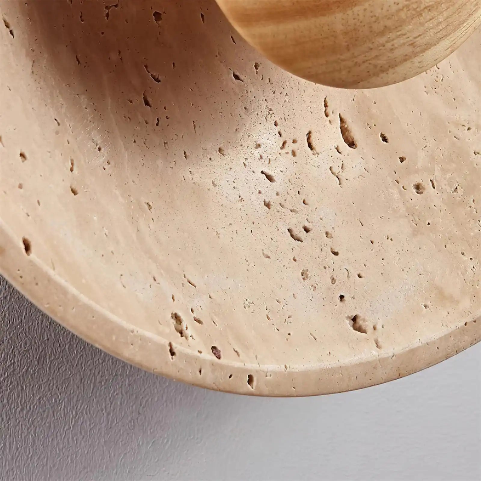 Aplique de pared redondo de travertino con halo Heliara - 14.webp__PID:4746fecf-c48e-4705-bb56-83e304a25137