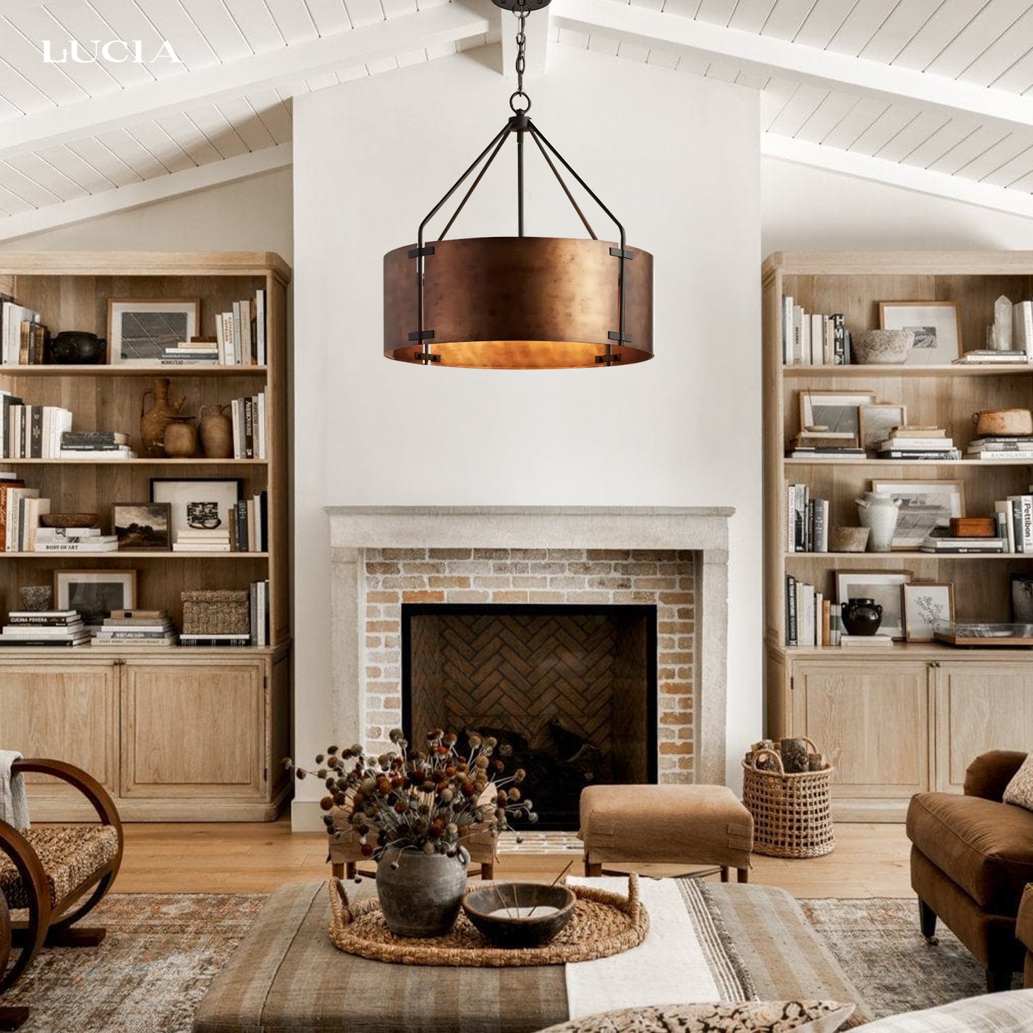 Suspension industrielle en bronze rustique avec abat-jour tambour (4).webp__PID:8480e580-c798-47ee-9904-fd5c35ff9de9