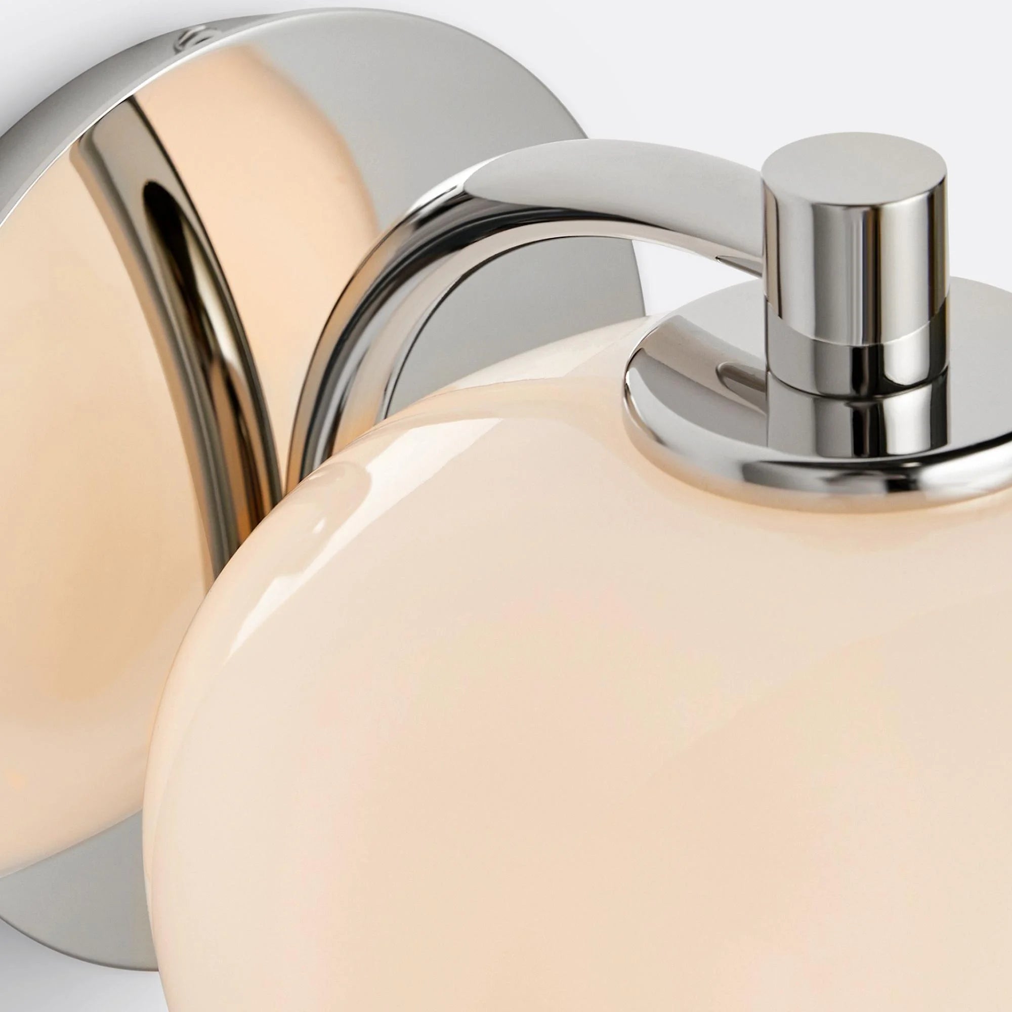 Cassilda Modern Elegant Milk Glass Vanity Light (3).webp__PID:0daf481c-286f-4d32-8534-c39c72e36e75