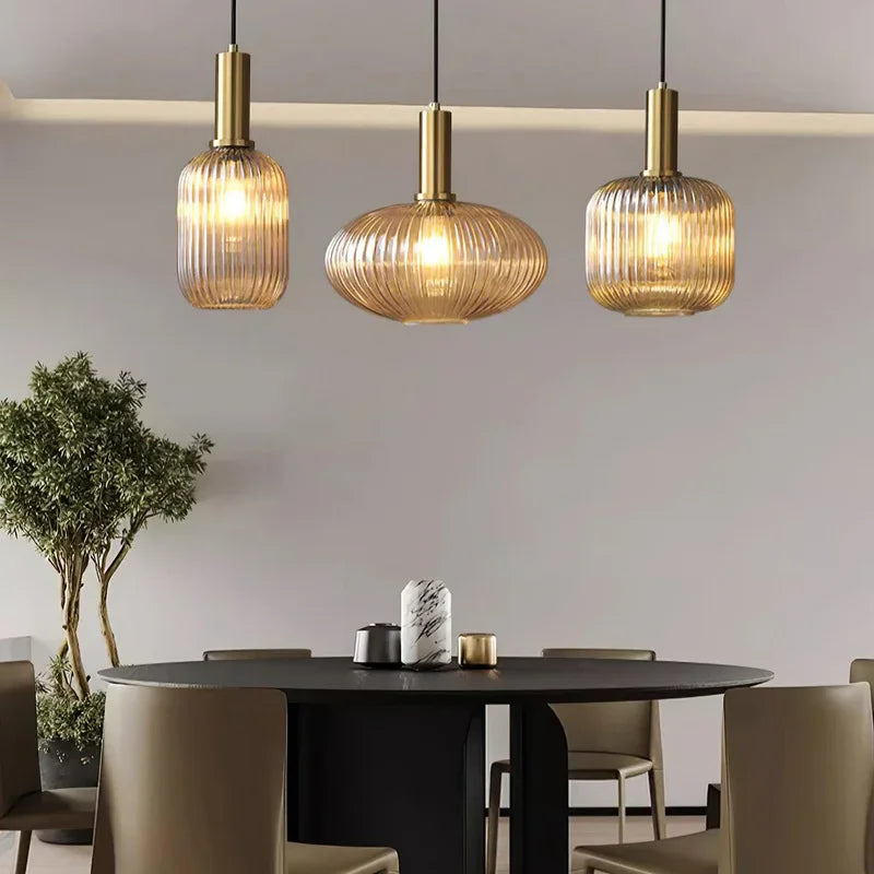 Lámpara colgante moderna y creativa de cristal acanalado Scylla1 (5).webp__PID:7194e7aa-5546-4444-b098-3bd5a50ae6e1