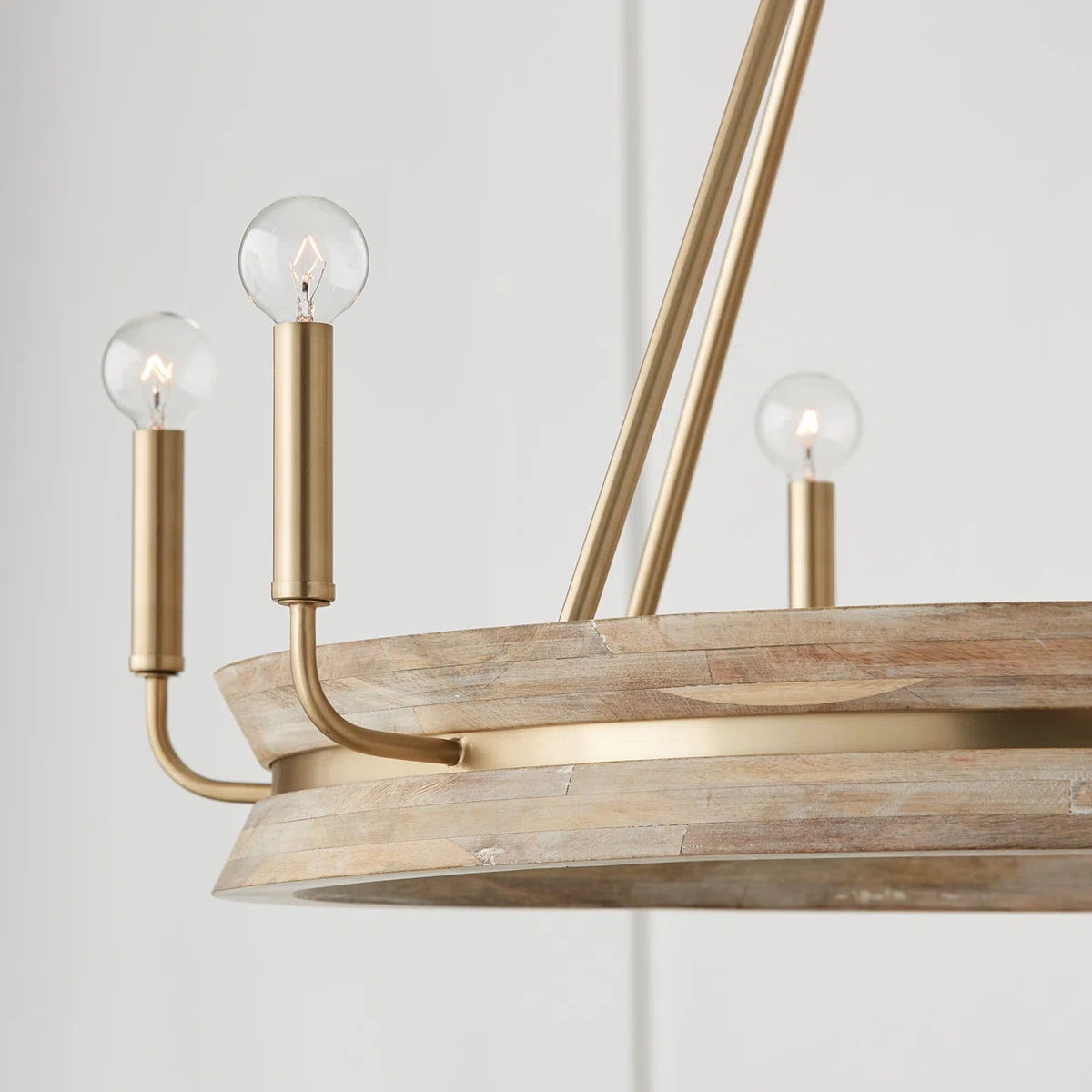 Lampadario moderno a 6 luci a forma di ruota di carro Virelle (10).webp__PID:a28a8c3b-9a51-4fd3-885d-00c0cdffe923