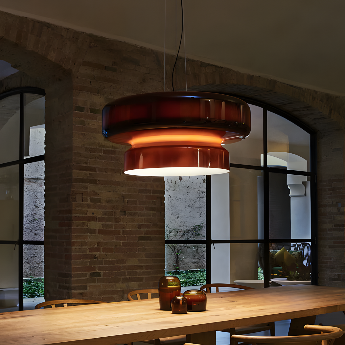 Arthur moderne gebogen glazen hanglamp2_.png__PID:2d15d496-6629-4780-b086-1ce20ac3adb0
