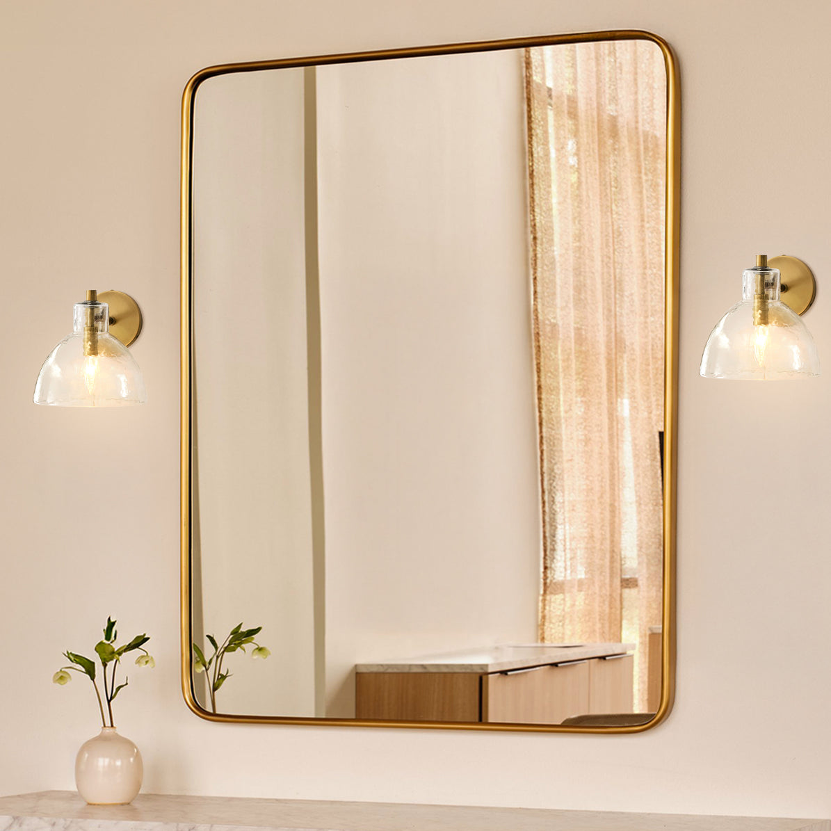 Xeno Antique Brass Recycled Glass Wall Sconce (4) (1).webp__PID:9c7eae84-03f0-45e6-994d-d2898ea78c02