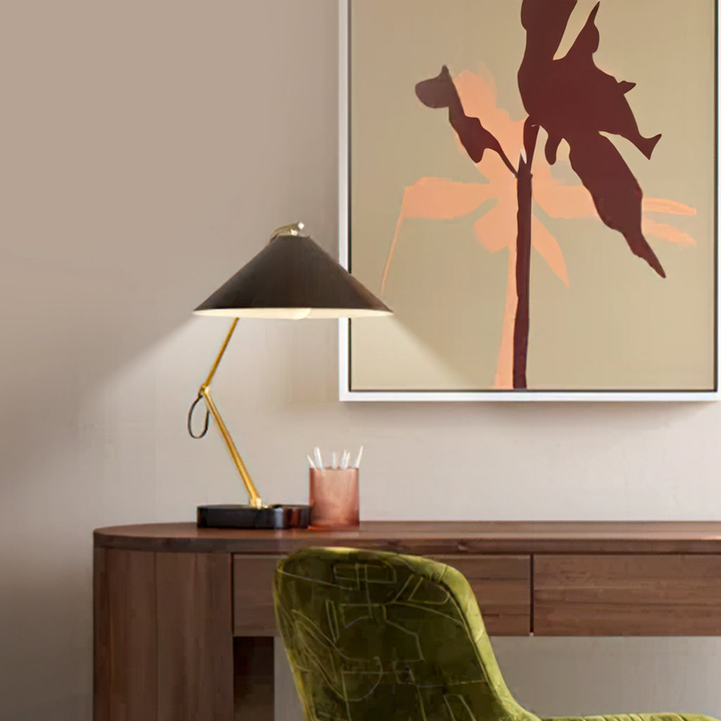 Lampada da scrivania USB moderna in metallo nero e oro (4).webp__PID:370c5b5e-1f42-4587-9b30-76f57483cf22