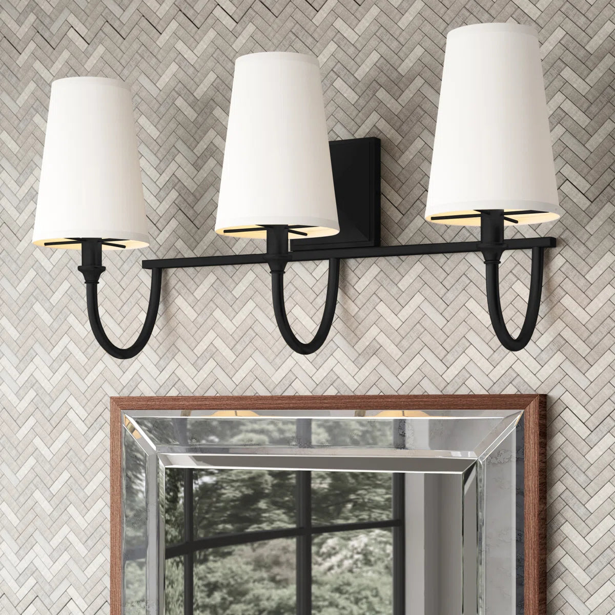 Lámpara de tocador Aurora Modern Farmhouse de tela blanca de 3 luces (1).webp__PID:d5cec41c-0008-4149-b9b9-2ebd2b745179