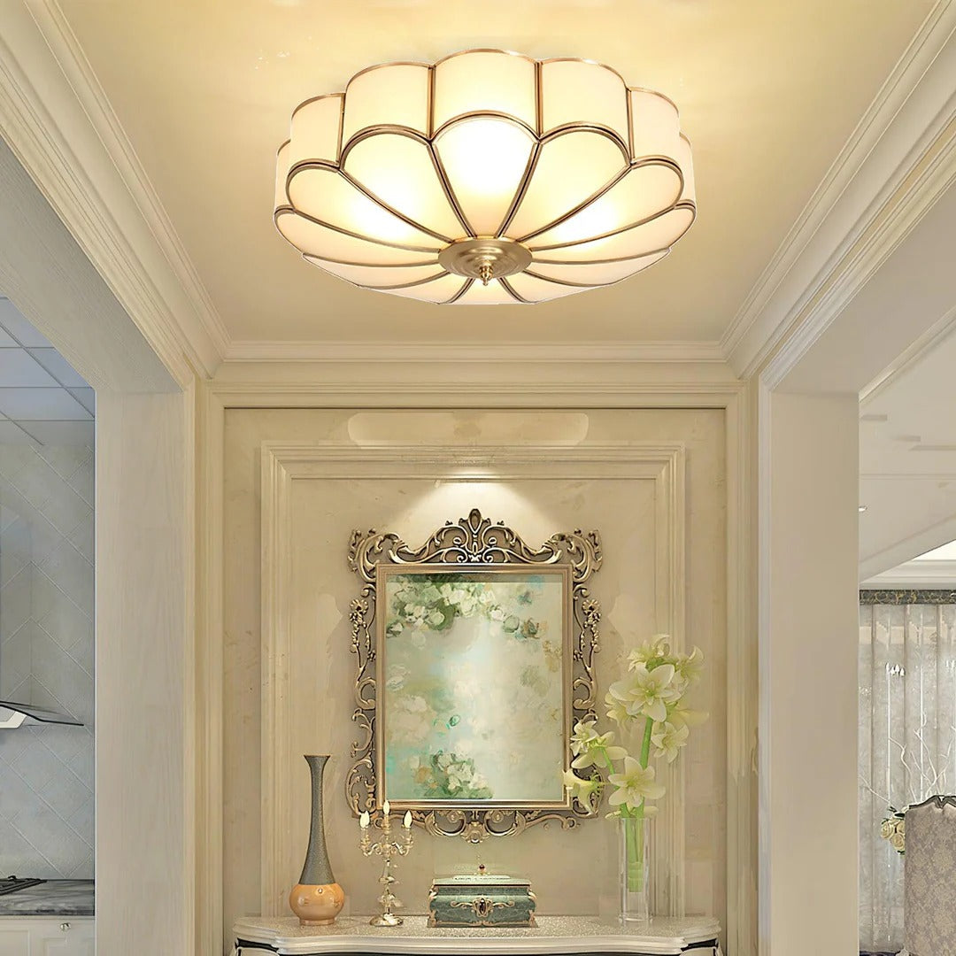Lámpara de techo de cristal con diseño floral vintage Cleo scene3.webp__PID:9690aa16-6359-43ed-ae42-24fe62dc2eff