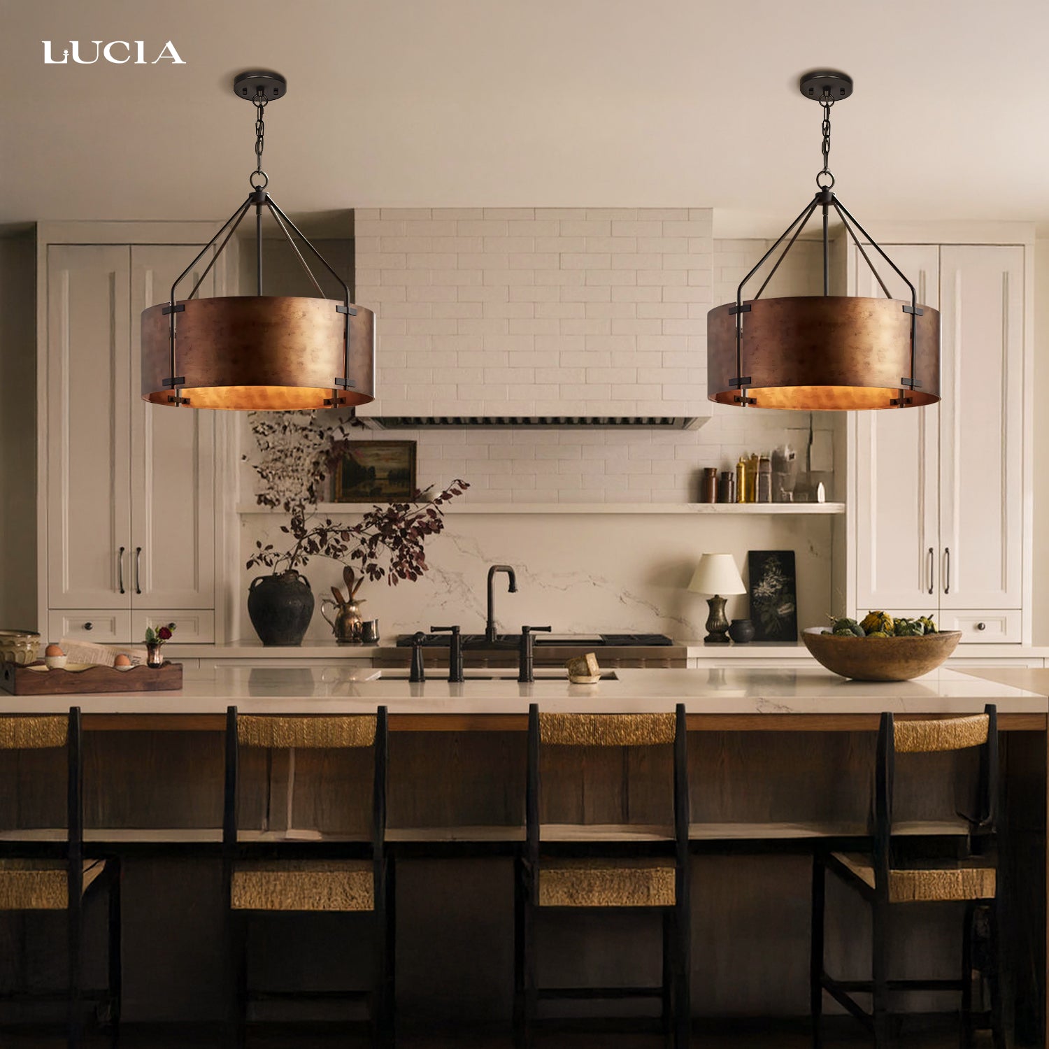 Suspension industrielle en bronze rustique avec abat-jour tambour (5).webp__PID:80e580c7-98c7-4e99-84fd-5c35ff9de921