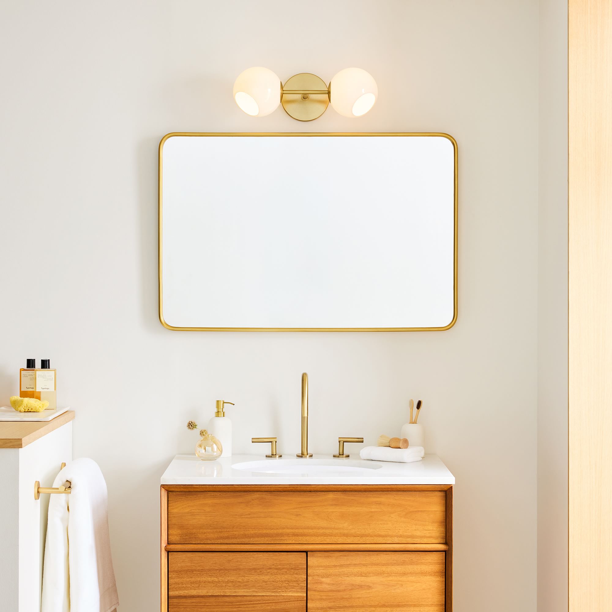 Arke Modern 2-Light Staggered Globe Glass Wall Sconce (3).jpg__PID:129d9162-5096-4c90-abfa-8c9c63744f28