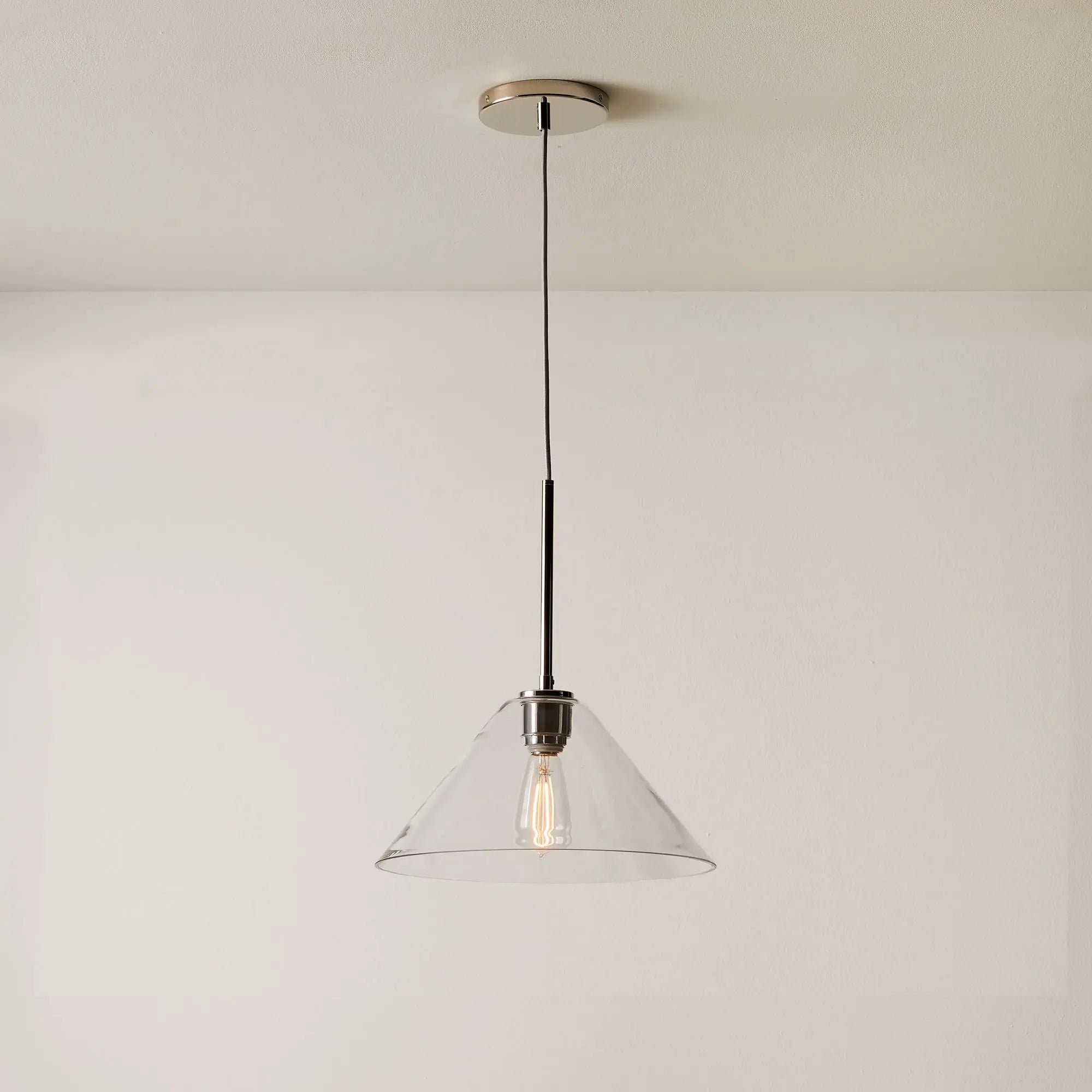 Sorelle Modern Cone Glass Pendant Lightsku11.webp__PID:e1f9954c-e131-4227-857e-f4ce632a4880