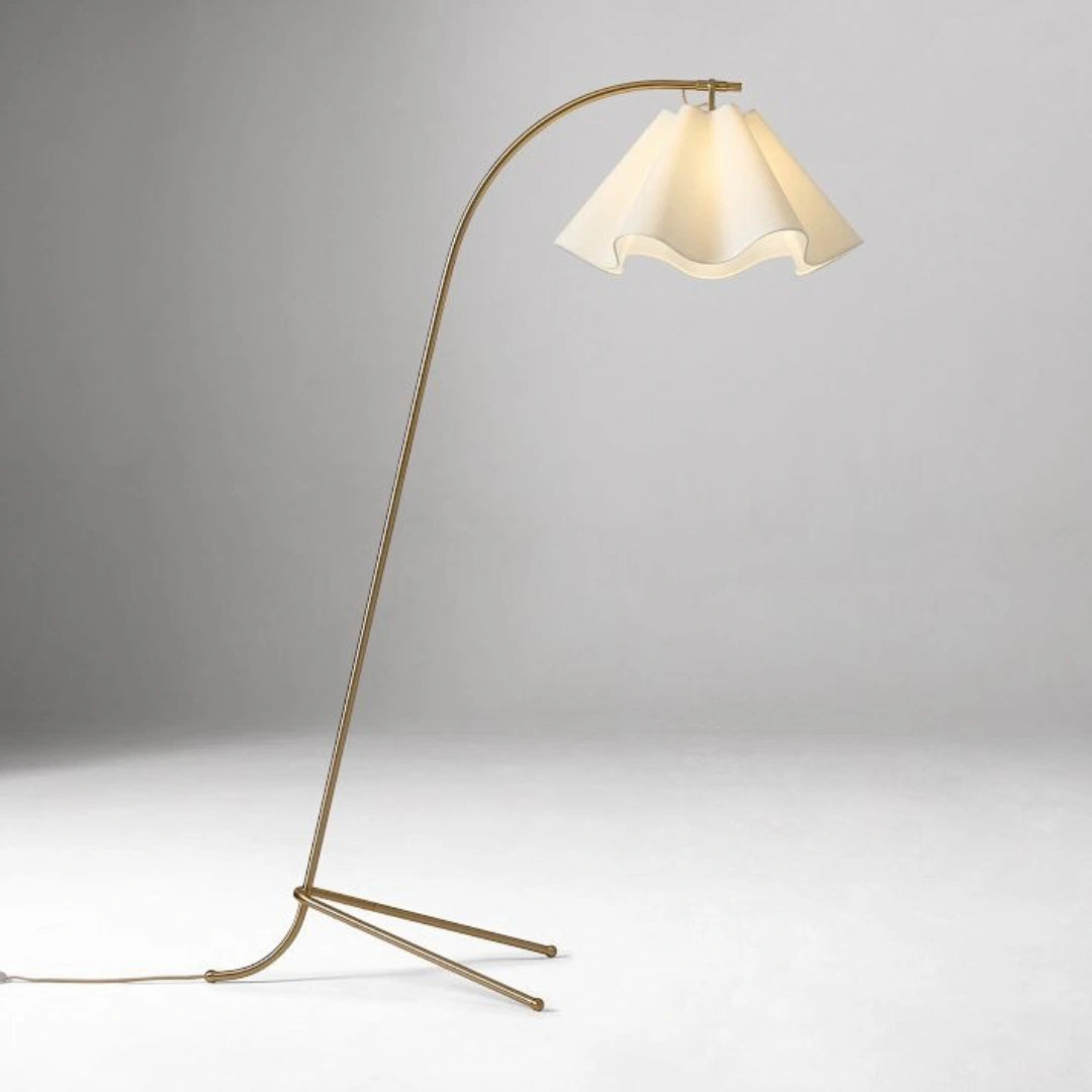 Antoine Modern Pleated Linen Fabric Floor Light champagne bronze on.webp__PID:85ef5d83-c621-44fd-afd5-ad98f478465b
