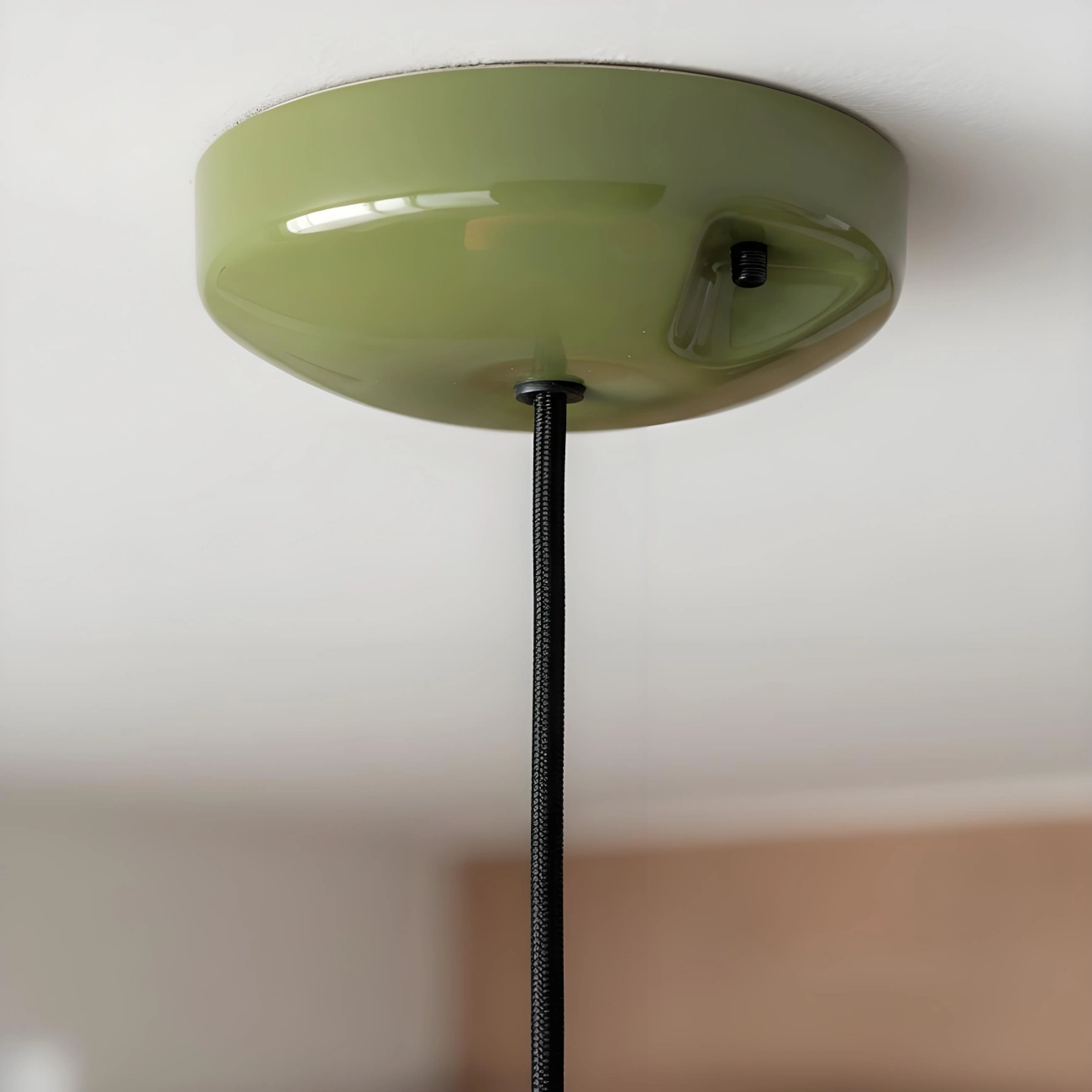 Mafalda Bauhaus Ceramic Disc Pendant Light1-2.webp__PID:bc29f437-1a74-4f34-9f11-98f4d9f4b75f